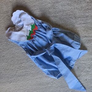 VTG 1980s strawberry jumper.